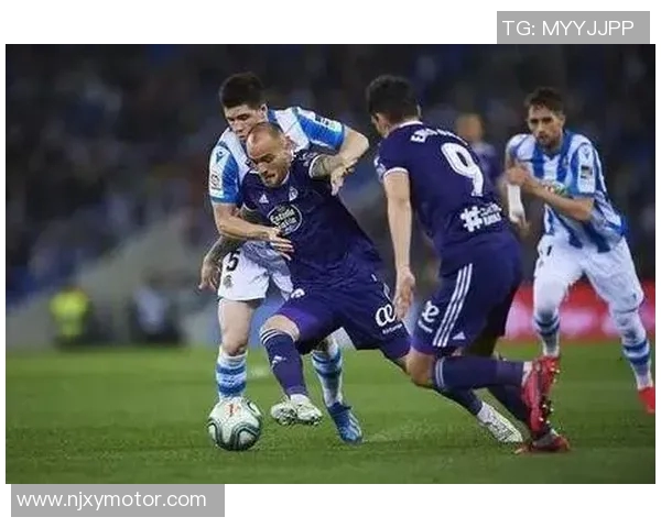 艾尔切主场迎战皇家社会力争全取三分的激烈对决 艾尔切主场迎战皇家社会力争全取三分的激烈对决