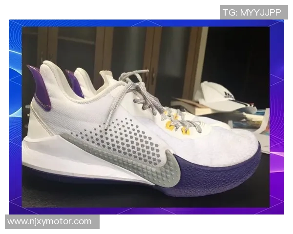 科比11代篮球鞋的传奇魅力与运动科技完美结合的深度解析