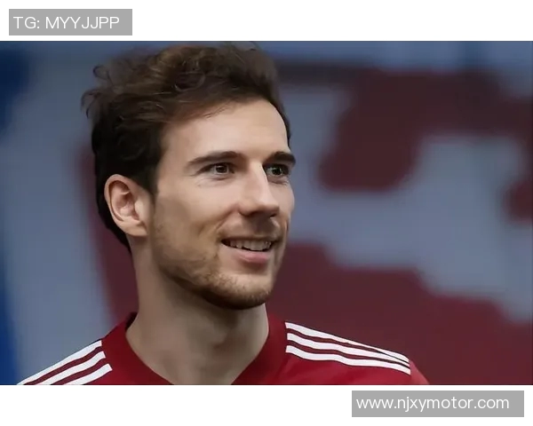 格雷茨卡在足球场上的崛起与成长历程分析 格雷茨卡在足球场上的崛起与成长历程分析