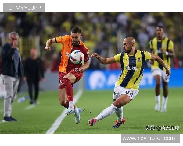 曼联与尤文图斯上半场精彩对决分析及战术解析